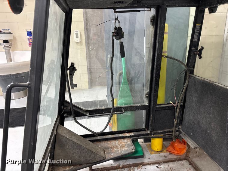 image for item EA4531 (2) Toro mower cabs