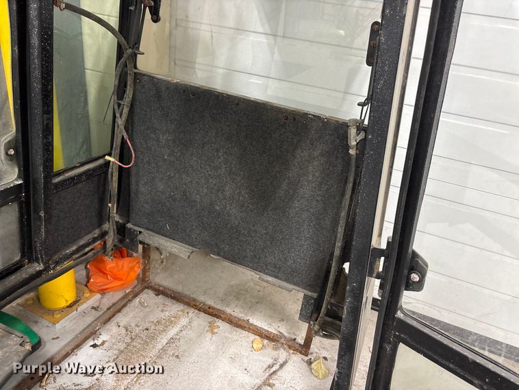 image for item EA4531 (2) Toro mower cabs