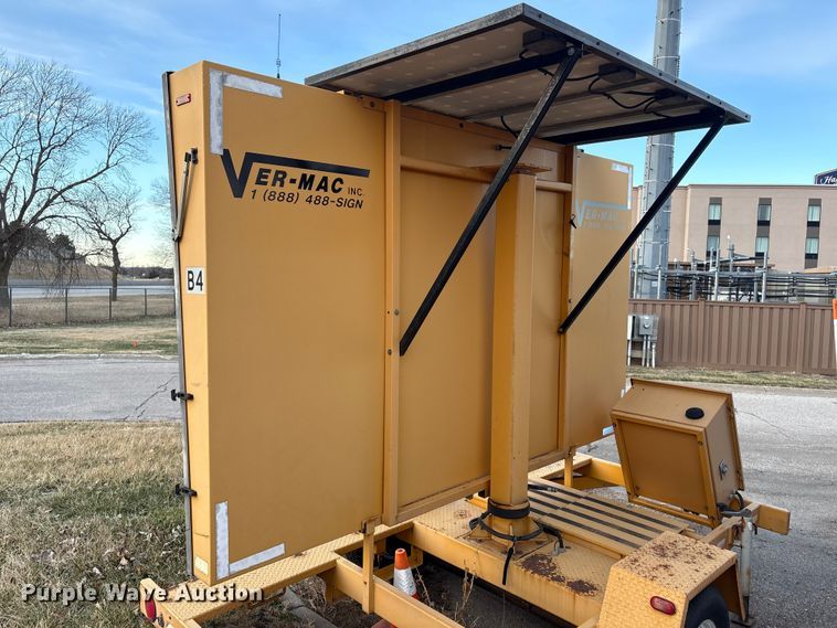 image for item EA4534 (2) Vermac PCMS 1210RS message board trailers
