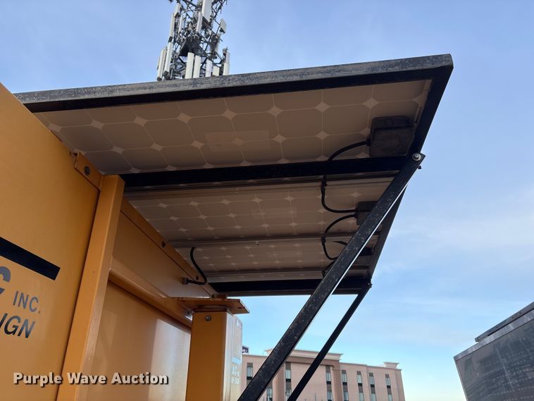 image for item EA4534 (2) Vermac PCMS 1210RS message board trailers