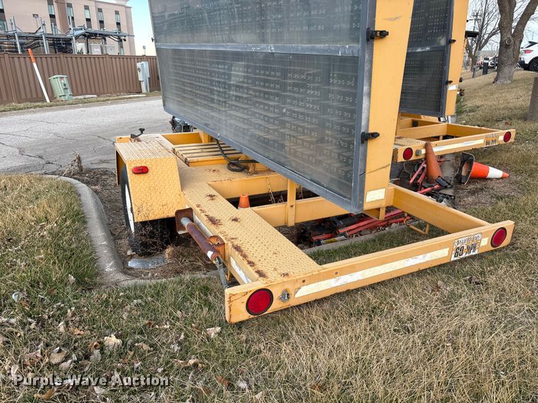 image for item EA4534 (2) Vermac PCMS 1210RS message board trailers