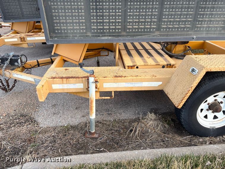 image for item EA4534 (2) Vermac PCMS 1210RS message board trailers