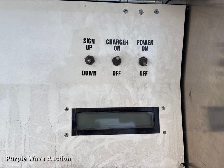 image for item EA4534 (2) Vermac PCMS 1210RS message board trailers