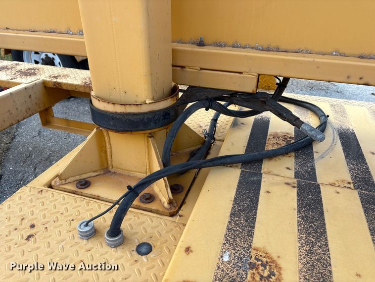 image for item EA4534 (2) Vermac PCMS 1210RS message board trailers