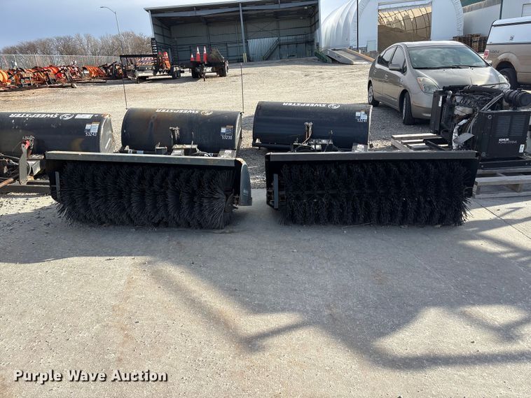 image for item EA4538 (2) Sweepster brooms