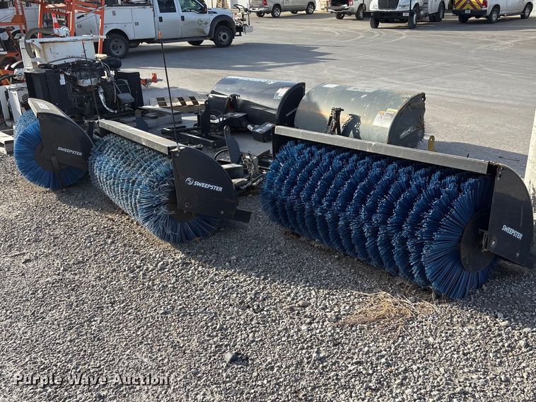 image for item EA4539 (3) Sweepster M24C5A brooms