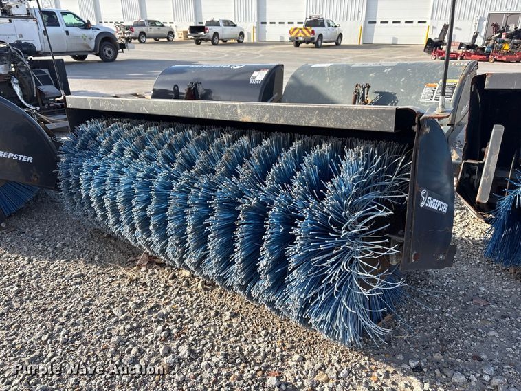 image for item EA4539 (3) Sweepster M24C5A brooms