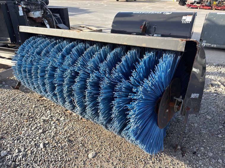 image for item EA4539 (3) Sweepster M24C5A brooms