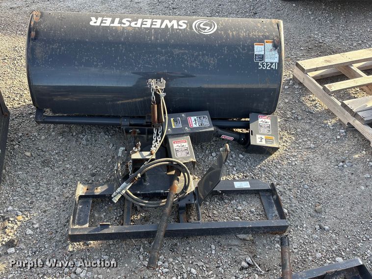 image for item EA4539 (3) Sweepster M24C5A brooms