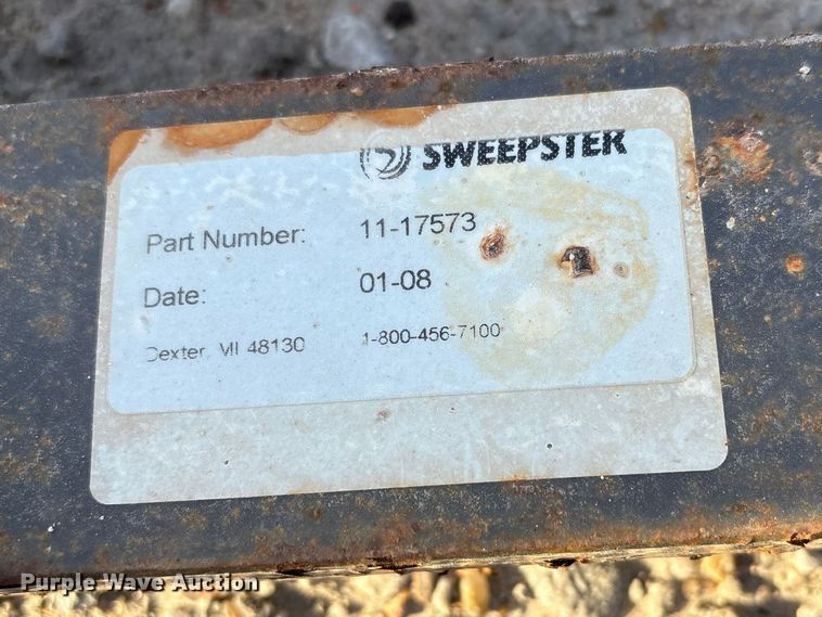 image for item EA4539 (3) Sweepster M24C5A brooms