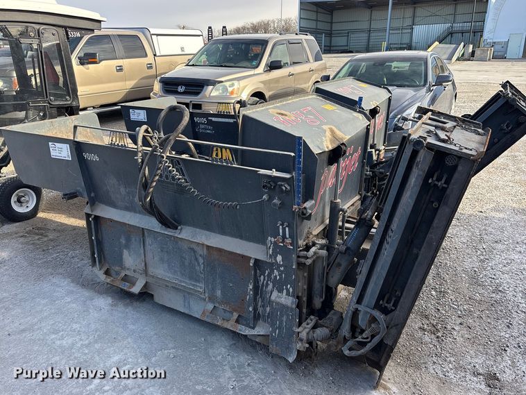 image for item EA4541 2015 Malavasi Pavijet MG76C skid steer paver