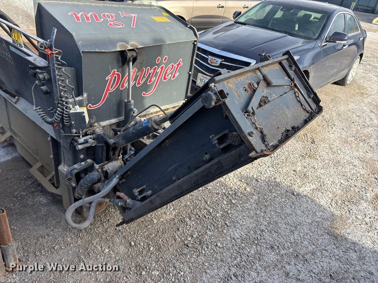 image for item EA4542 2015 Malavasi Pavijet MG76C skid steer paver