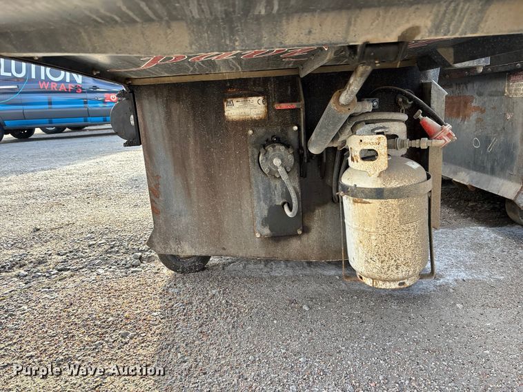 image for item EA4542 2015 Malavasi Pavijet MG76C skid steer paver