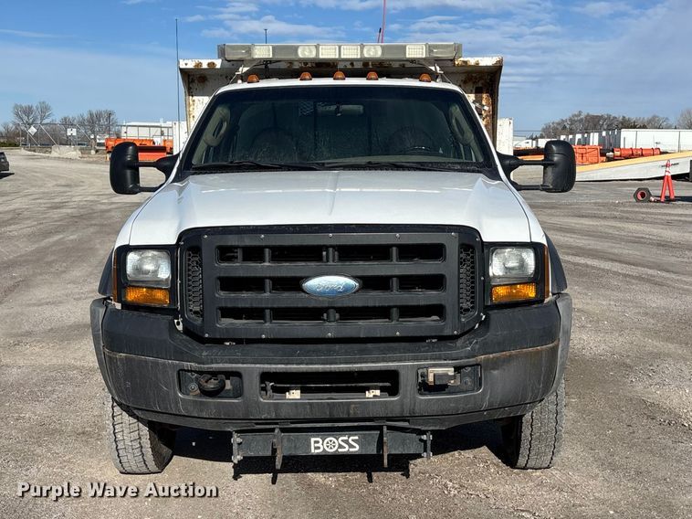 image for item EA4543 2007 Ford F450 Super Duty dump truck