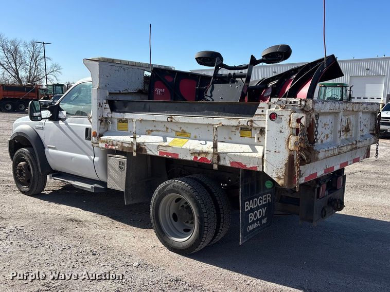 image for item EA4543 2007 Ford F450 Super Duty dump truck