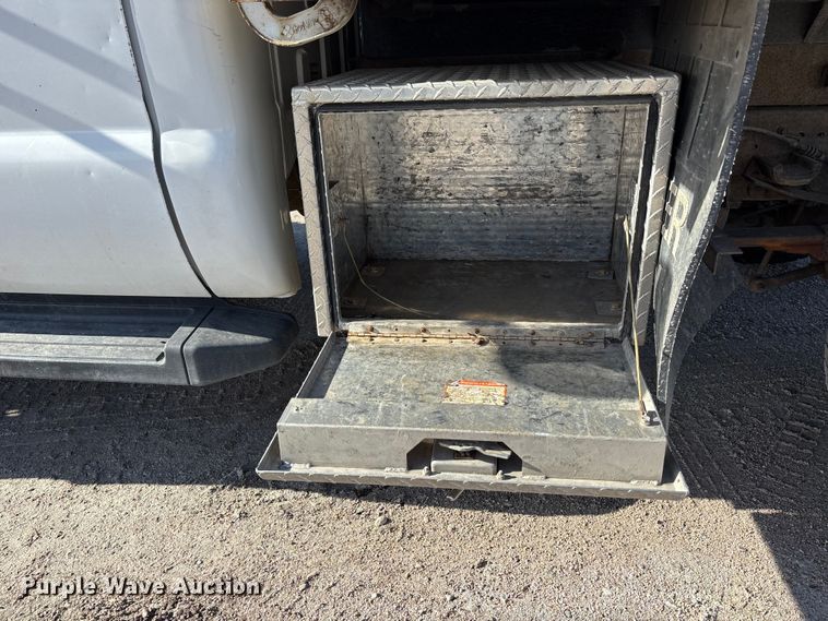 image for item EA4543 2007 Ford F450 Super Duty dump truck