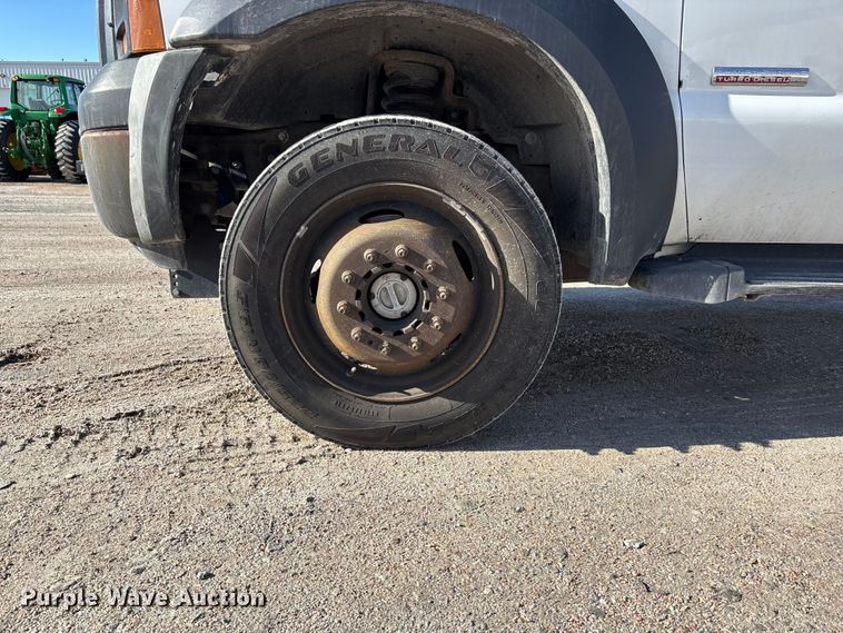 image for item EA4543 2007 Ford F450 Super Duty dump truck