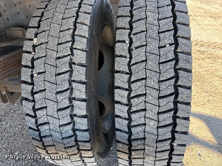 image for item EA4543 2007 Ford F450 Super Duty dump truck