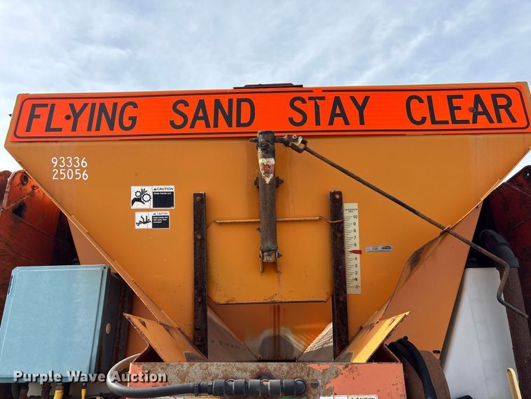 image for item EA4545 2009 International 7400 dump truck