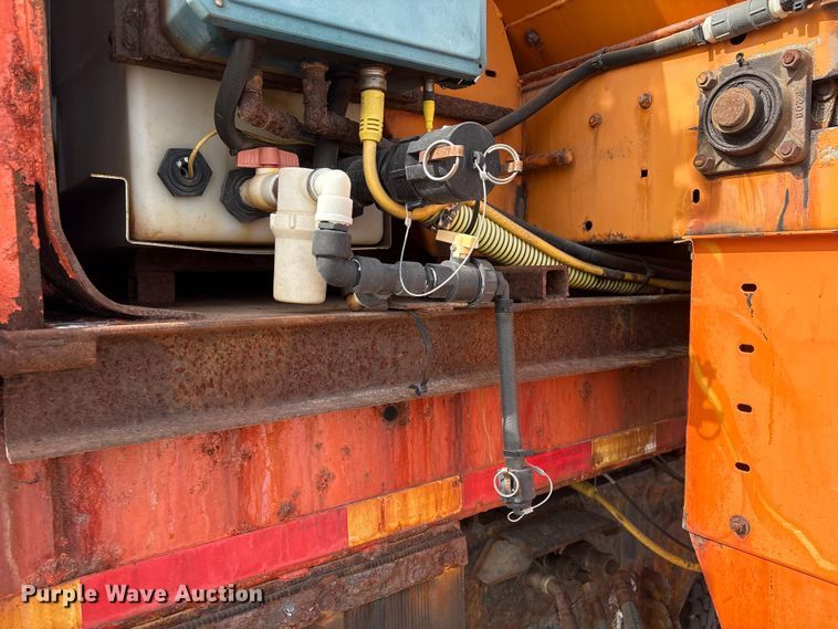 image for item EA4545 2009 International 7400 dump truck