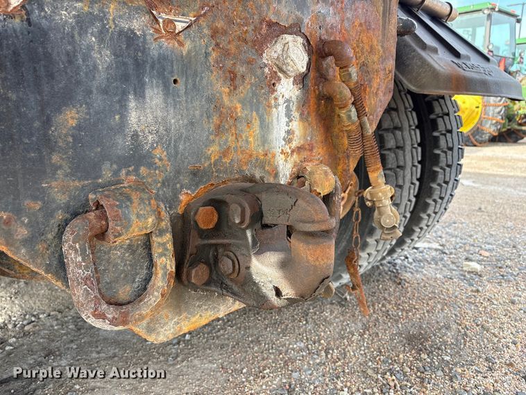 image for item EA4545 2009 International 7400 dump truck