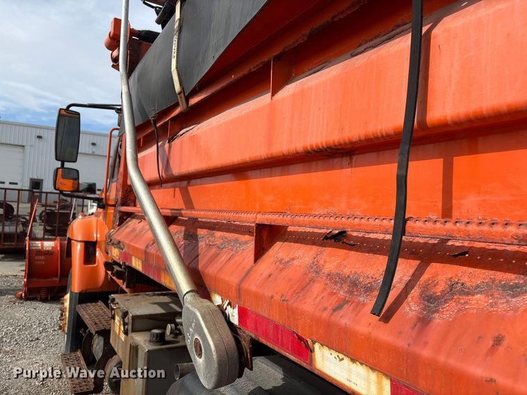 image for item EA4545 2009 International 7400 dump truck