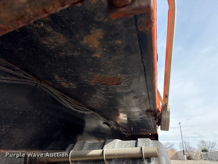 image for item EA4545 2009 International 7400 dump truck