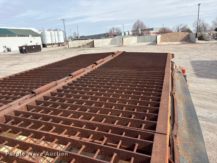 image for item EA4545 2009 International 7400 dump truck