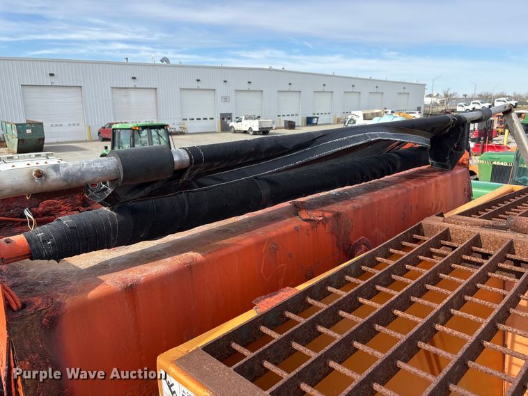 image for item EA4545 2009 International 7400 dump truck