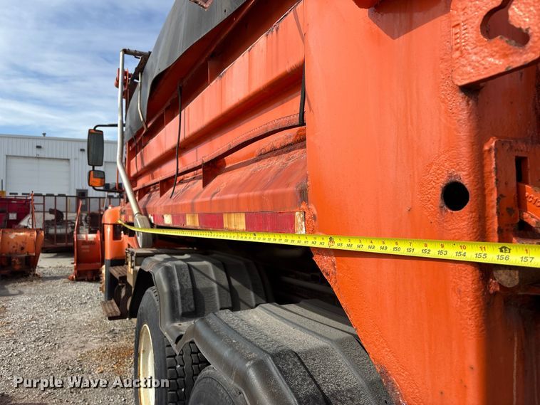 image for item EA4545 2009 International 7400 dump truck