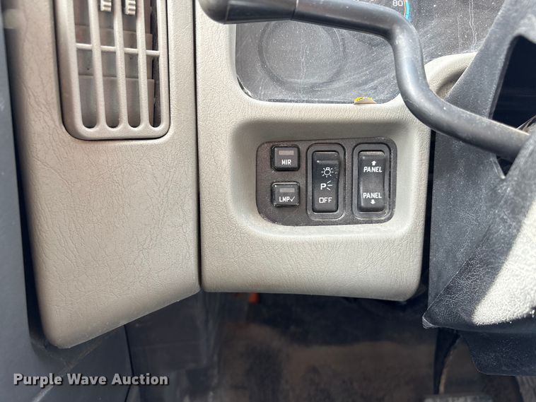 image for item EA4545 2009 International 7400 dump truck