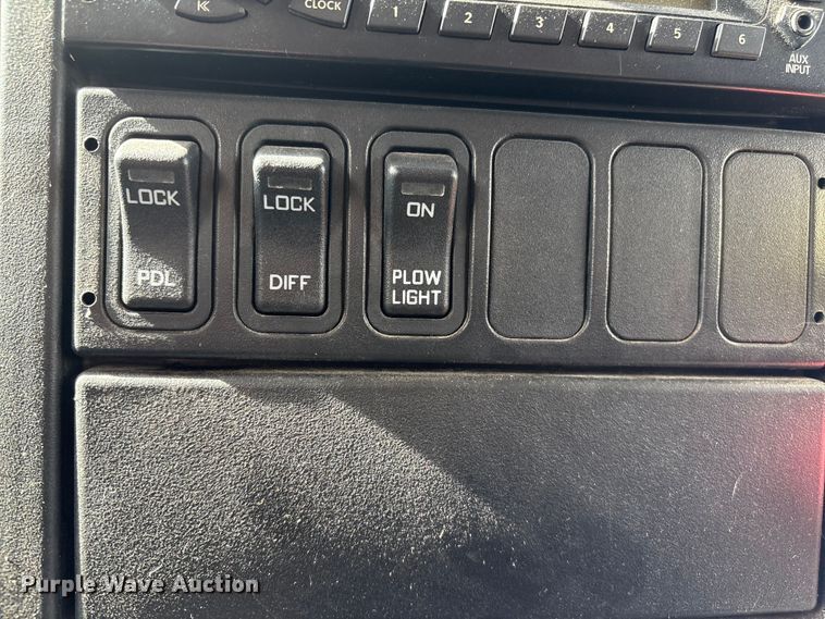 image for item EA4545 2009 International 7400 dump truck