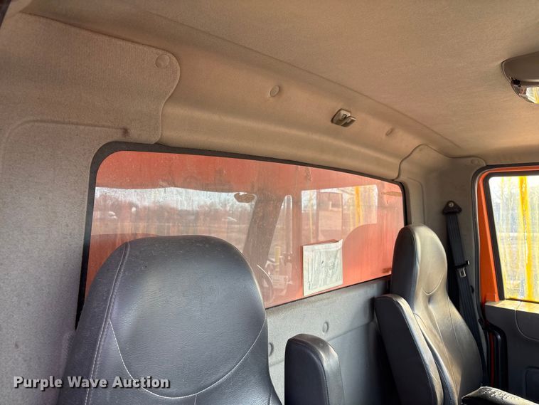 image for item EA4545 2009 International 7400 dump truck