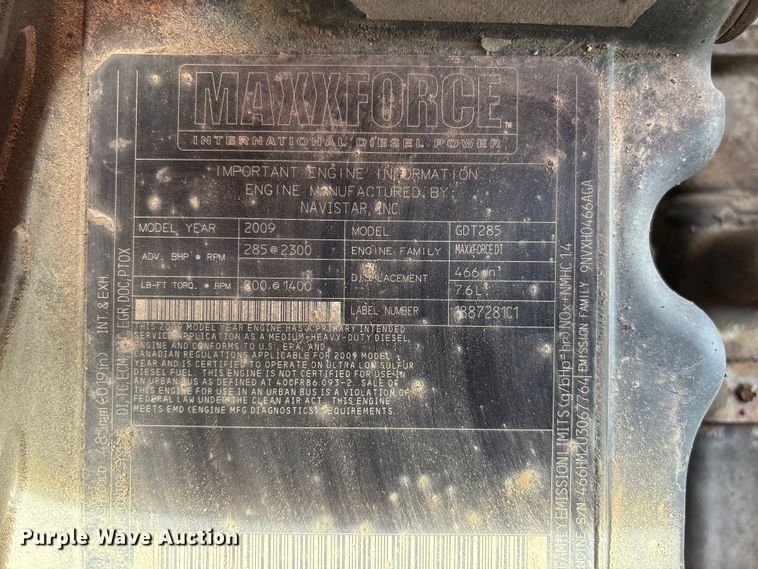 image for item EA4545 2009 International 7400 dump truck