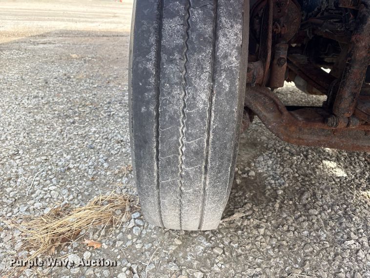 image for item EA4545 2009 International 7400 dump truck