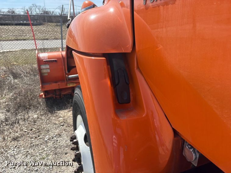 image for item EA4548 2007 International 7400 dump truck