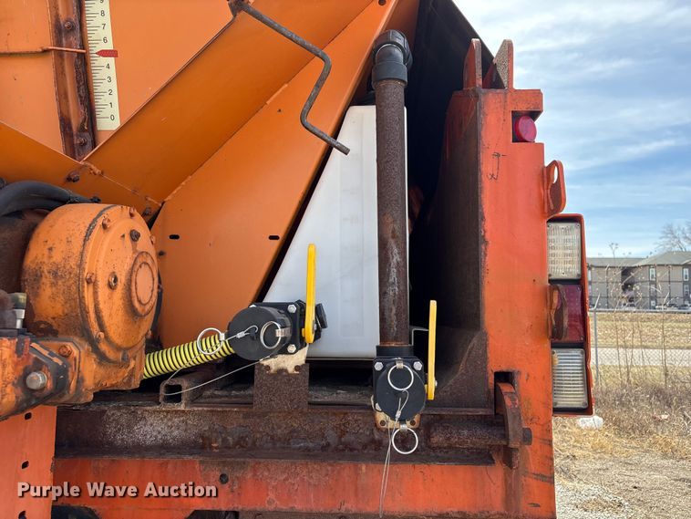 image for item EA4548 2007 International 7400 dump truck