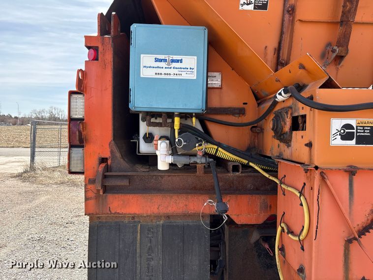 image for item EA4548 2007 International 7400 dump truck