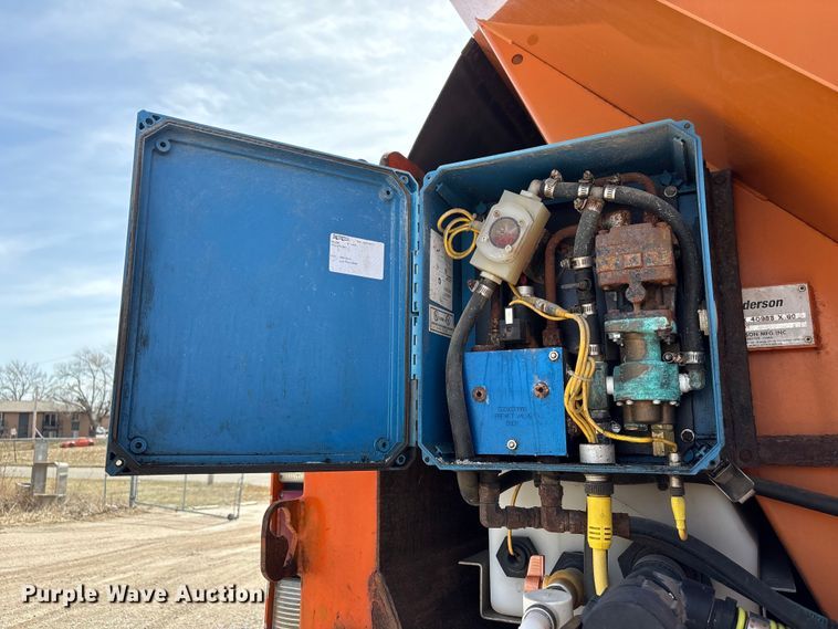 image for item EA4548 2007 International 7400 dump truck