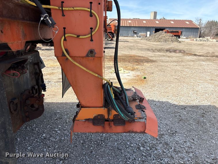 image for item EA4548 2007 International 7400 dump truck