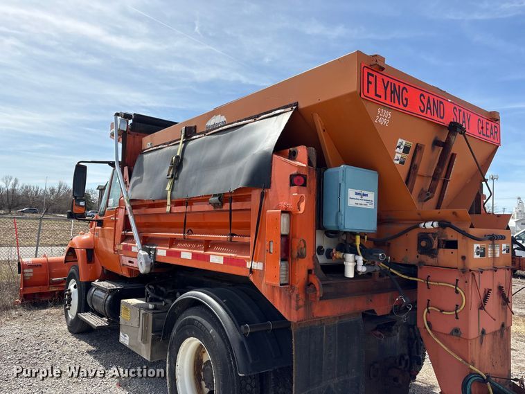 image for item EA4548 2007 International 7400 dump truck