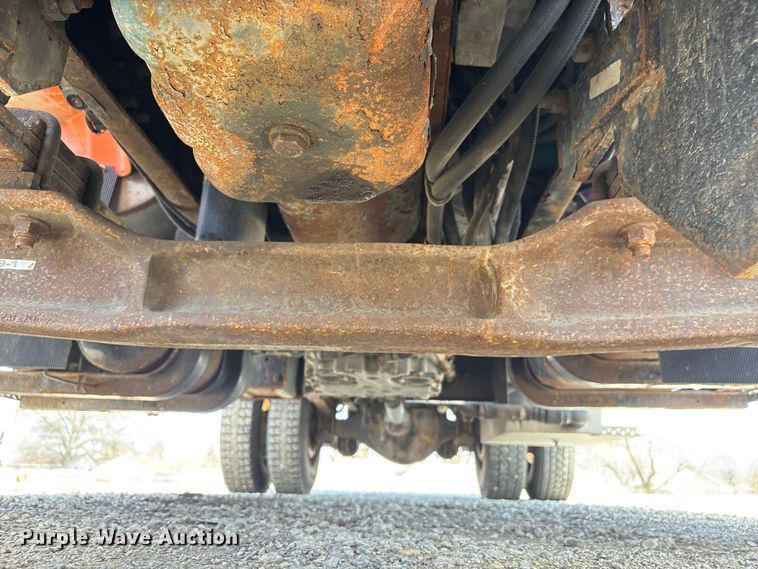 image for item EA4548 2007 International 7400 dump truck