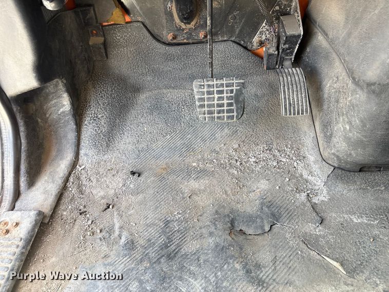 image for item EA4548 2007 International 7400 dump truck