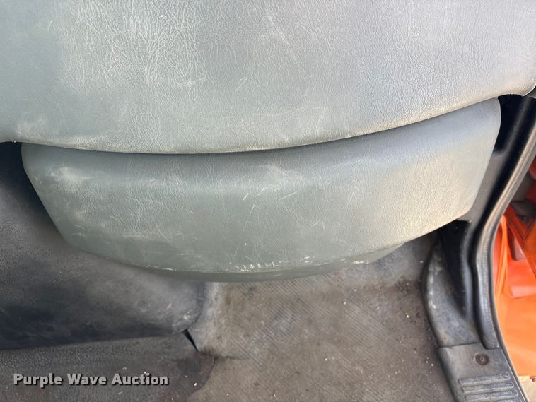 image for item EA4548 2007 International 7400 dump truck