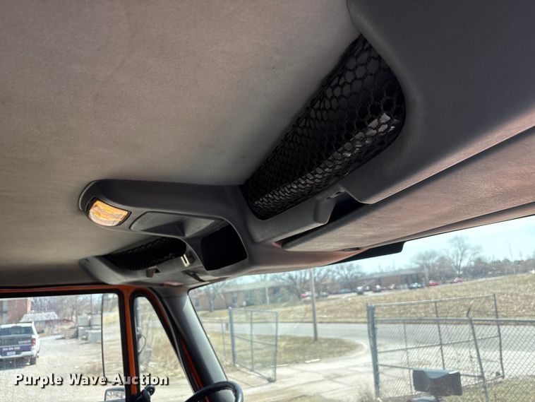 image for item EA4548 2007 International 7400 dump truck