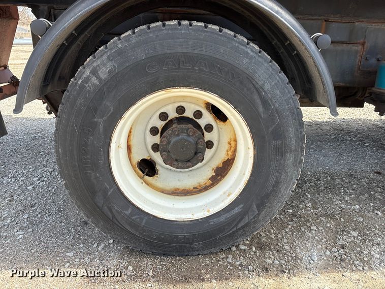 image for item EA4548 2007 International 7400 dump truck