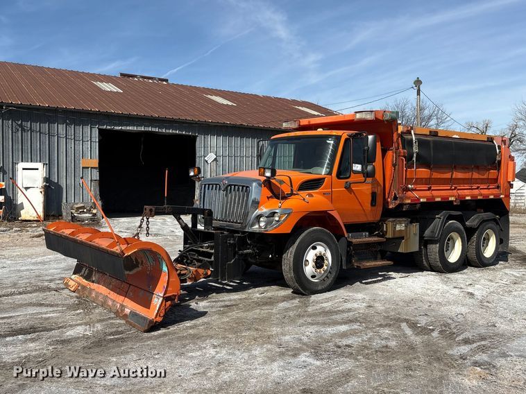 image for item EA4549 2009 International WorkStar dump truck