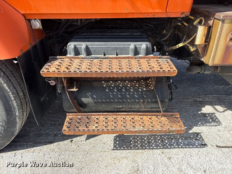 image for item EA4549 2009 International WorkStar dump truck