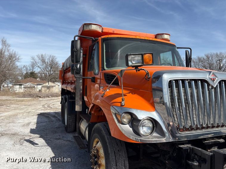 image for item EA4549 2009 International WorkStar dump truck