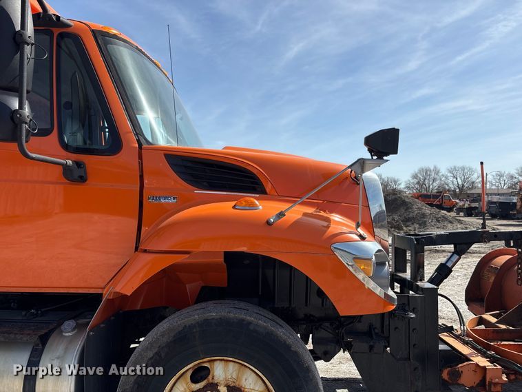 image for item EA4549 2009 International WorkStar dump truck